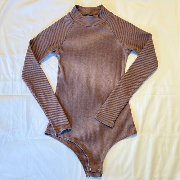Turtleneck Bodysuit, Size Small, Purple Color, Eva Menda - Picture 3 of 5